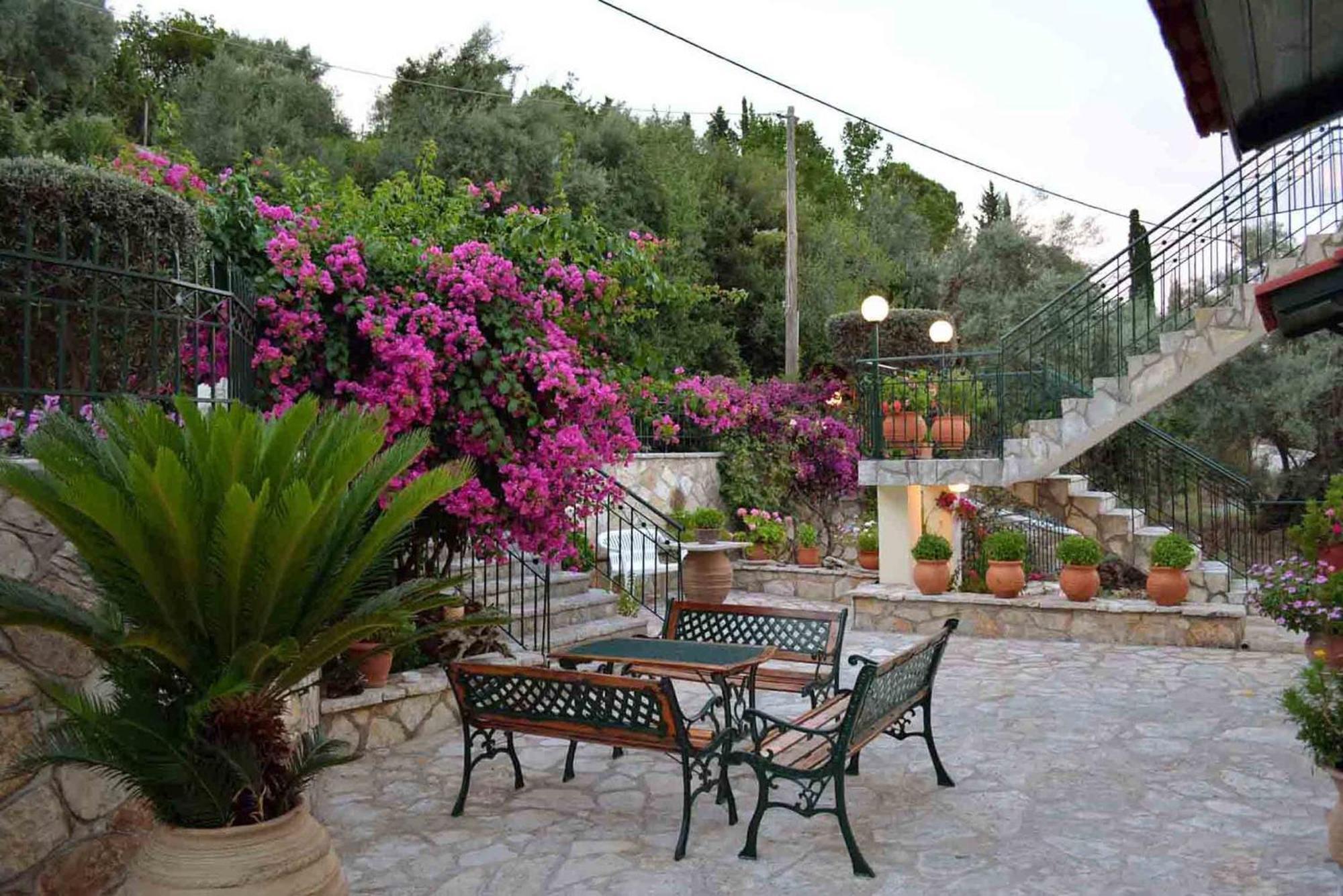 Villa Diana Nikiana Exterior foto